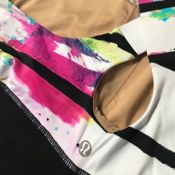 🌞😎 🌈NEW POST!!! Cute Lululemon white tank with black stripes & fun colours - Picture 3 of 8